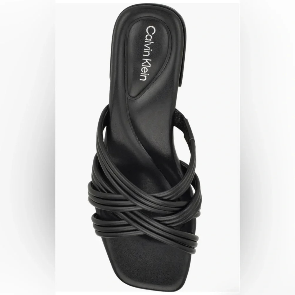 Calvin Klein Women’s black Trivy slide sandal size 7.5 NEW